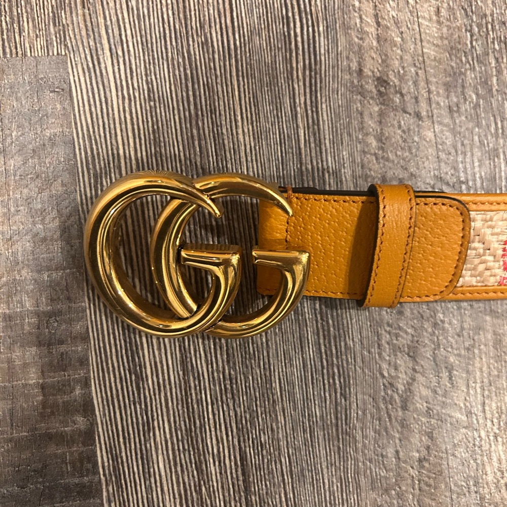 Gucci Gold Buckle Tan Belt